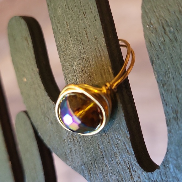 Gold Tone Iridescent Bead Wire Wrapped Ring, Size 7 - Picture 6 of 11